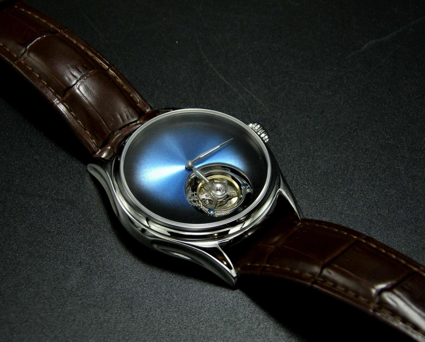 https://forum.chronomag.cz/uploads/post-37091-0-95099300-1587405753.jpg